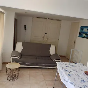 Hébergement de vacances Maison T3 Au Calme Près De La Mer, Istres